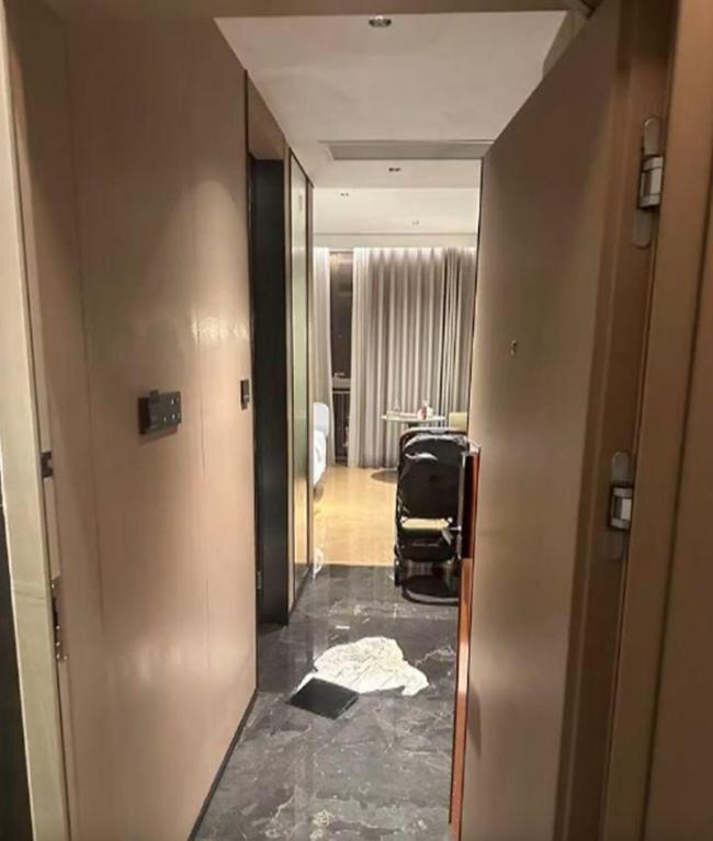 律师解读被困酒店卫生间4小时 家庭遭遇惊魂夜