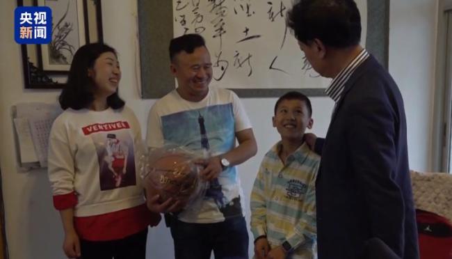 我是震雄 18年前你救下的孩子:跨越时空的感恩之旅
