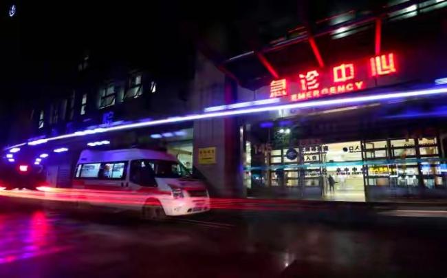 1.9元汽水涉事医务人员已报警 医患信任危机引热议