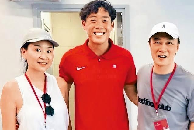 亚运网球冠军黄泽林与陈奕迅女儿分手 专注网球事业