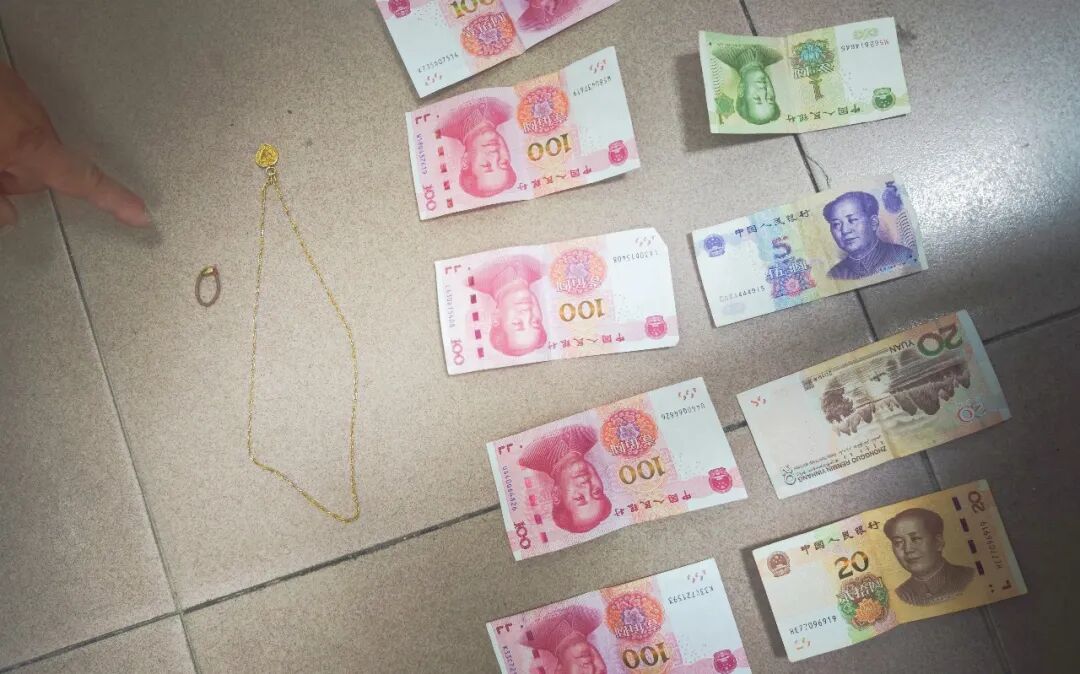 6小时快速追赃!象山警方破获水果摊盗窃案,为群众挽回3.5万元损失
