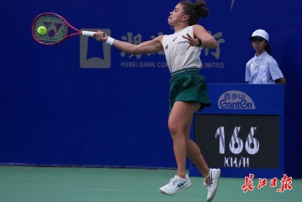 保利尼横扫巴图科娃晋级武网16强 逆转取胜展现顽强球风