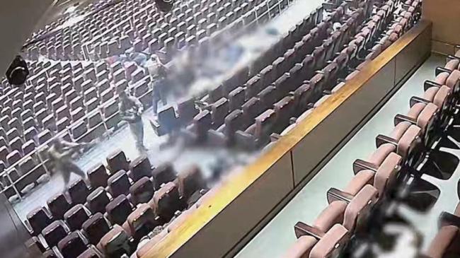 俄方首次公开音乐厅恐袭事件现场视频