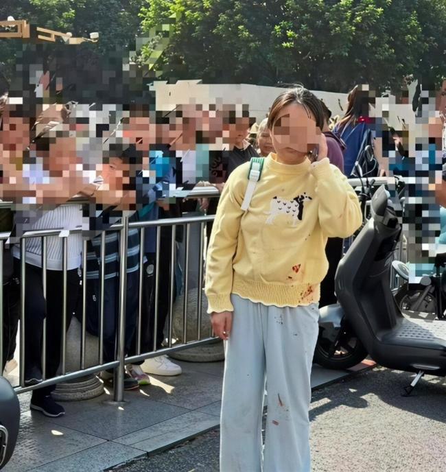 U型锁打人事件后续 谣言四起引关注