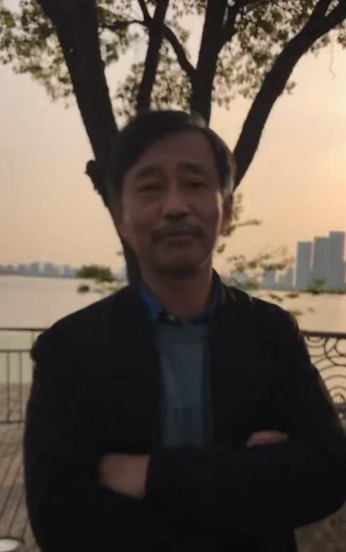 流浪大师”沈巍将退休病休超30年 精神鉴定成谜