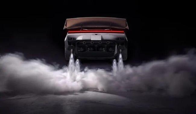人类驾驶时代最后的巅峰之作 Roadster再书历史
