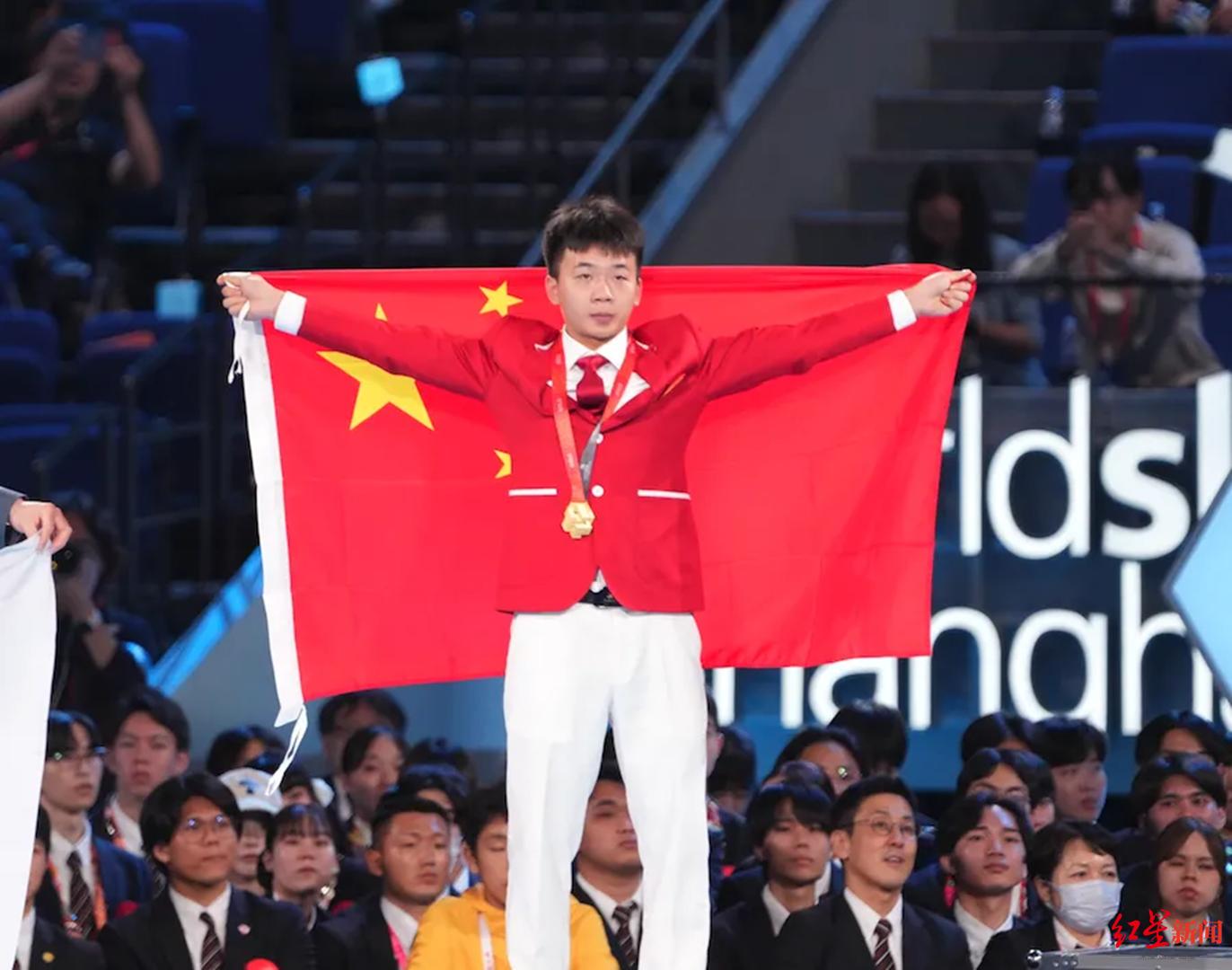一个村,七年,两个世界冠军:大凉山深处的“梦想焊接”