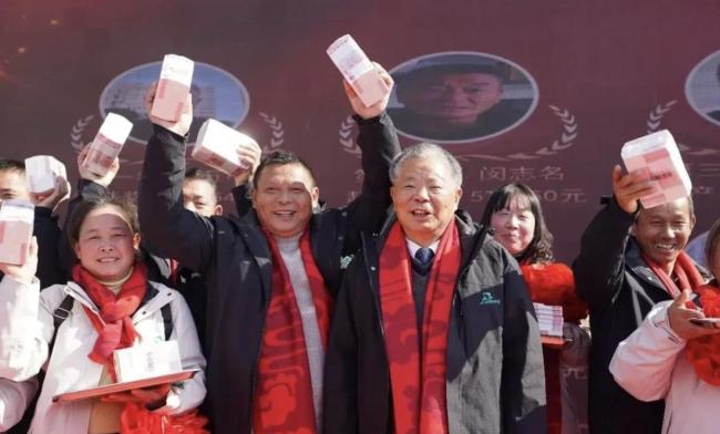 端牢中国饭碗 底气从何而来 创新与制度共筑稳粮根基
