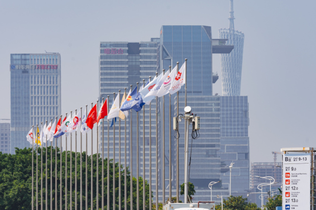 广交会:爆款迭代见证中国智造跃升 未来感科技引领新生态