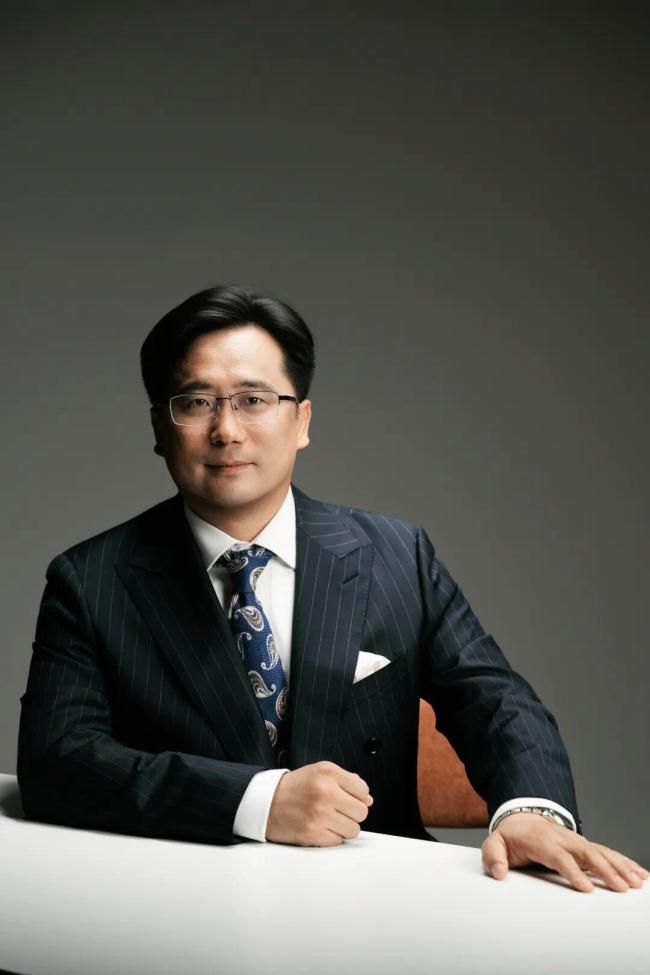 杨德龙:提振市场信心是当务之急
