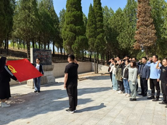 济宁市泗水县高峪镇纪委组织开展“五四”青年节廉政警示教育活动