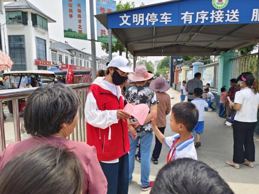 济宁市微山县鲁桥镇举行防欺凌和未成年人保护宣传活动