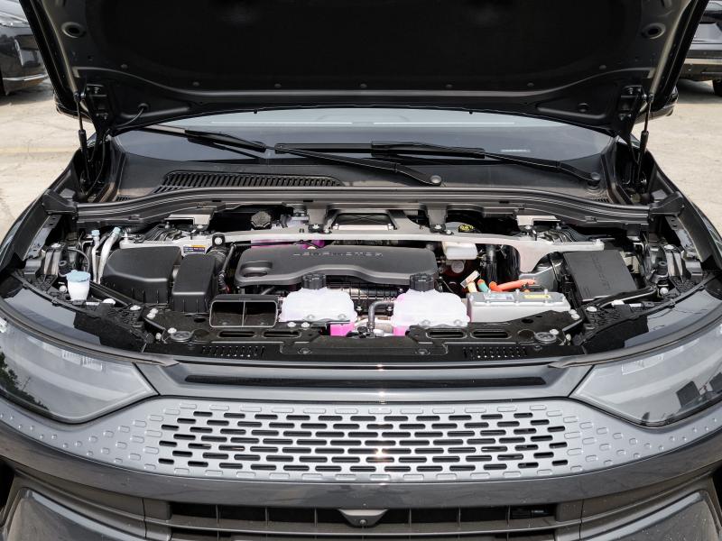https://car3.autoimg.cn/cardfs/product/g31/M08/CE/37/autohomecar__ChxoHmZOtPqATknsACO1FBGHokI120.jpg